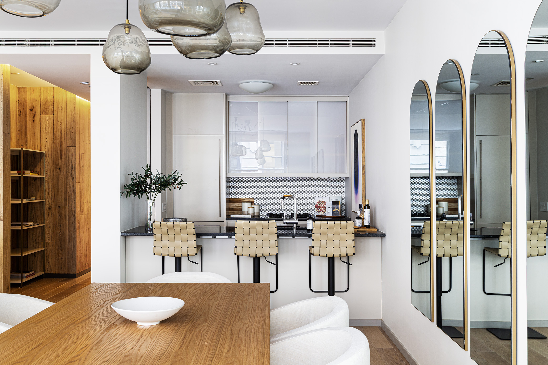 29 West 21st Street, Unit 5 Manhattan, NY 10010 - Photo 13 of 20 a view of a dining room with furniture