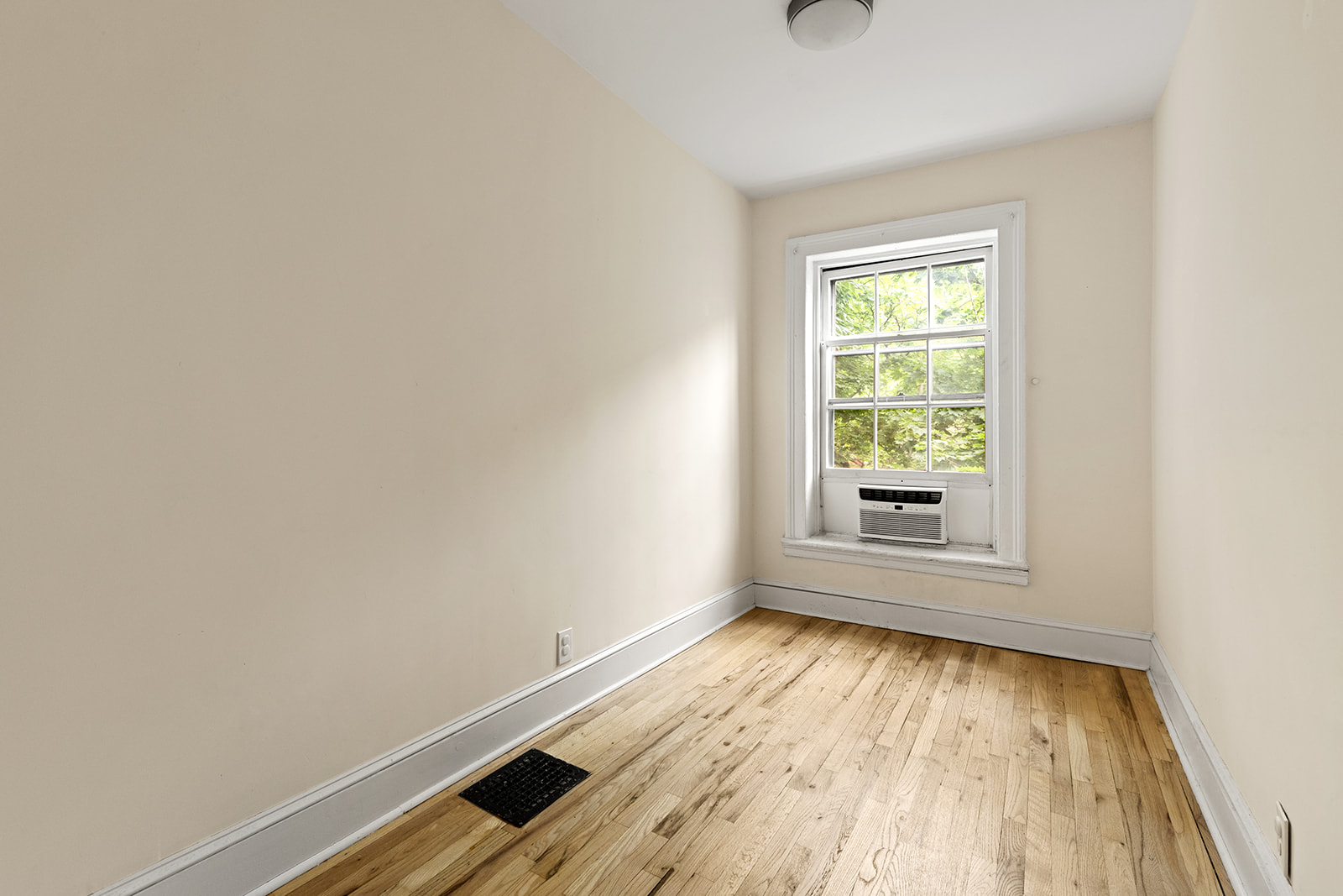 246 Cumberland Street, Unit 2 Brooklyn, NY 11205 - Photo 9 of 11