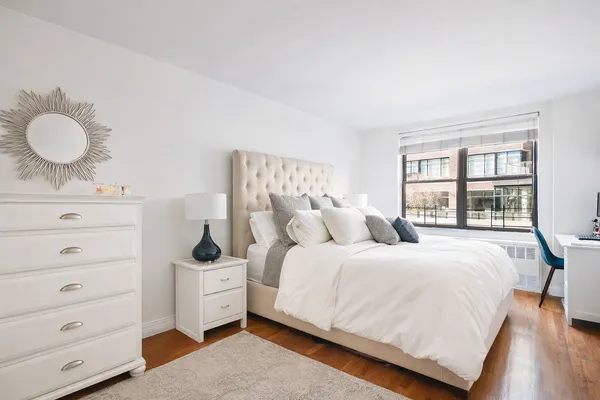 $5,995 | 165 Christopher Street, Unit 5Y | West Village