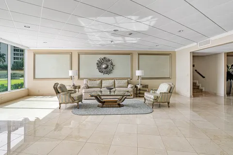 $1,095,000 | 600 South Ocean Boulevard, Unit 1007, Boca Raton, FL 33432