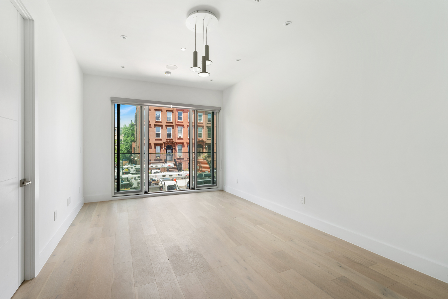 682 Willoughby Avenue, Unit 2F Brooklyn, NY 11206 - Photo 2 of 7