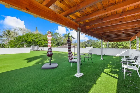 $6,495,000 | 3770-3792 Kumquat Avenue, Miami, FL 33133