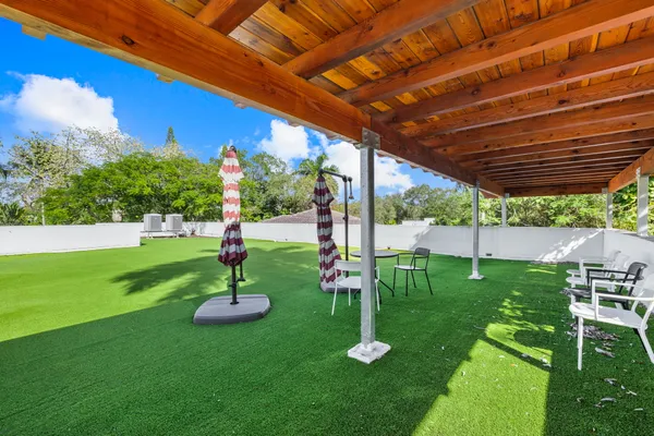 $6,495,000 | 3770-3792 Kumquat Avenue, Miami, FL 33133