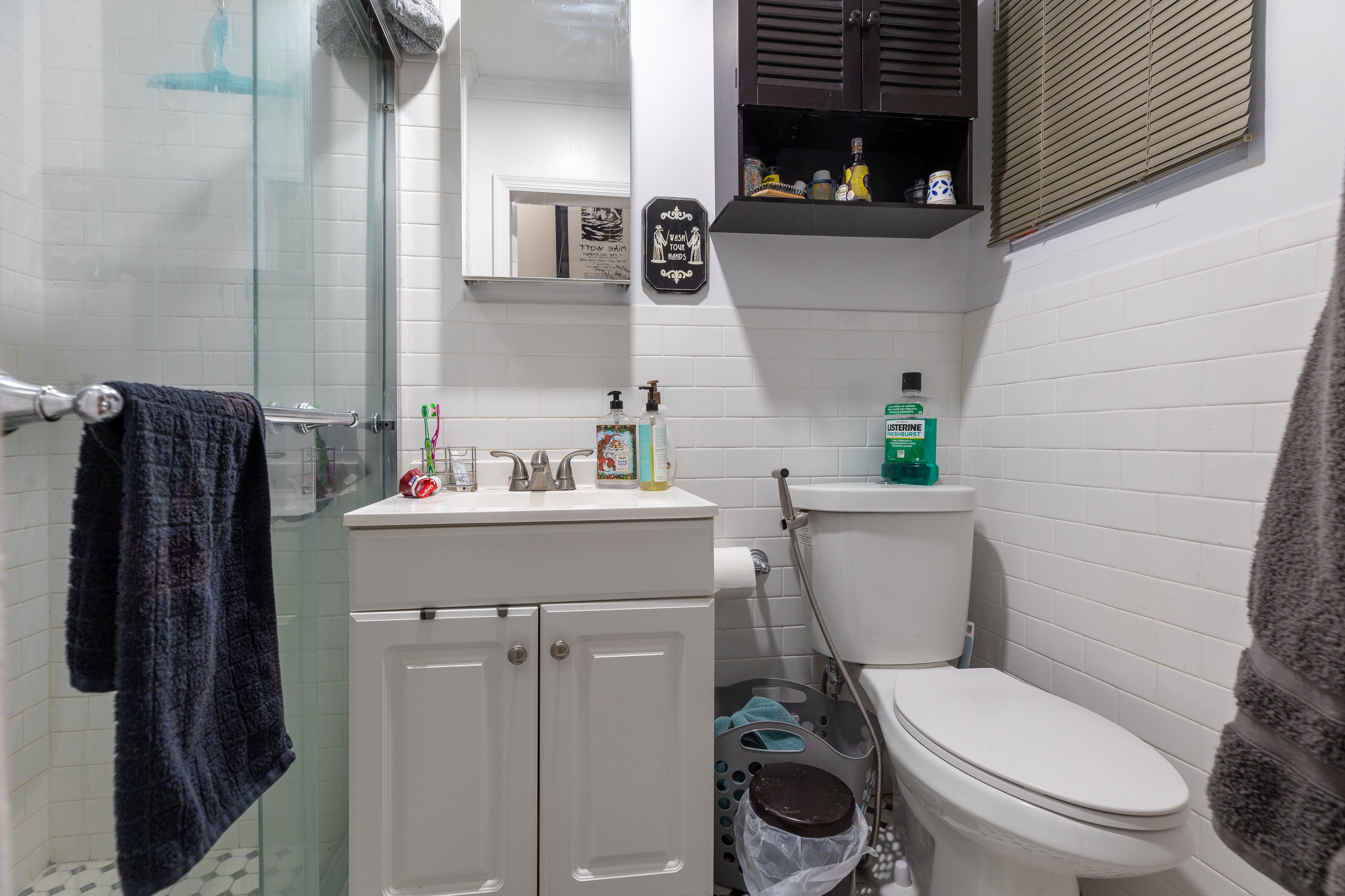 71-63 71st Place Queens, NY 11385 - Photo 9 of 28