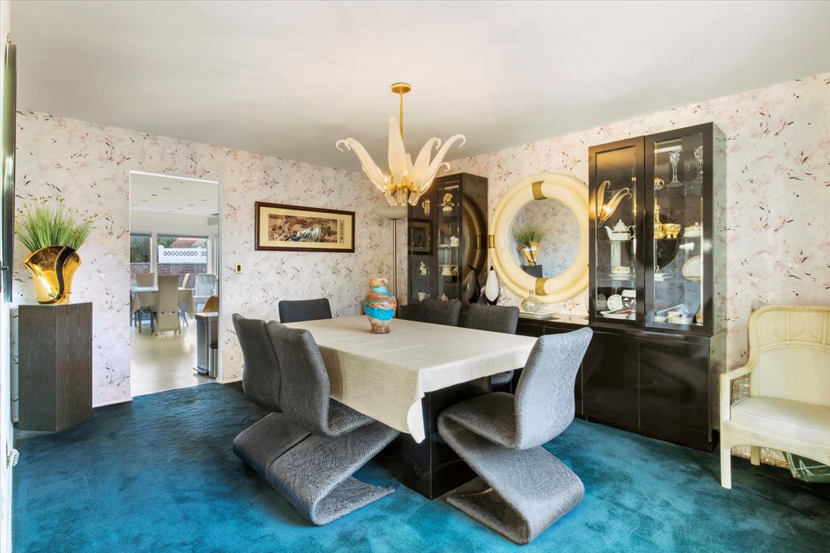 36 Shore Rd Lane Brooklyn, NY 11209 - Photo 8 of 34