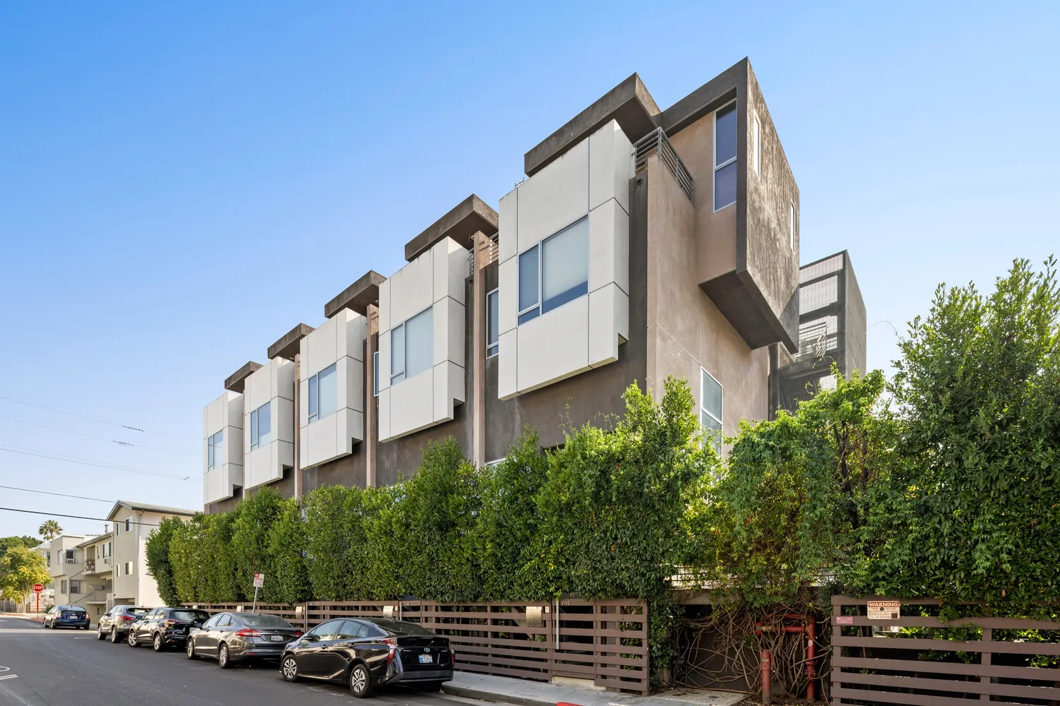 $1,675,000 | 950 North Orange Grove Avenue, Unit 2, Los Angeles, CA 90046