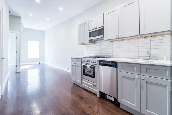 $5,695 | 203 West 19th Street, Unit 3F | Chelsea