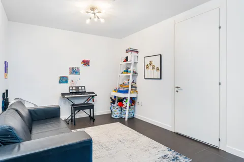 $975,000 | 200 Biscayne Blvd Way, Unit 4812, Miami, FL 33131