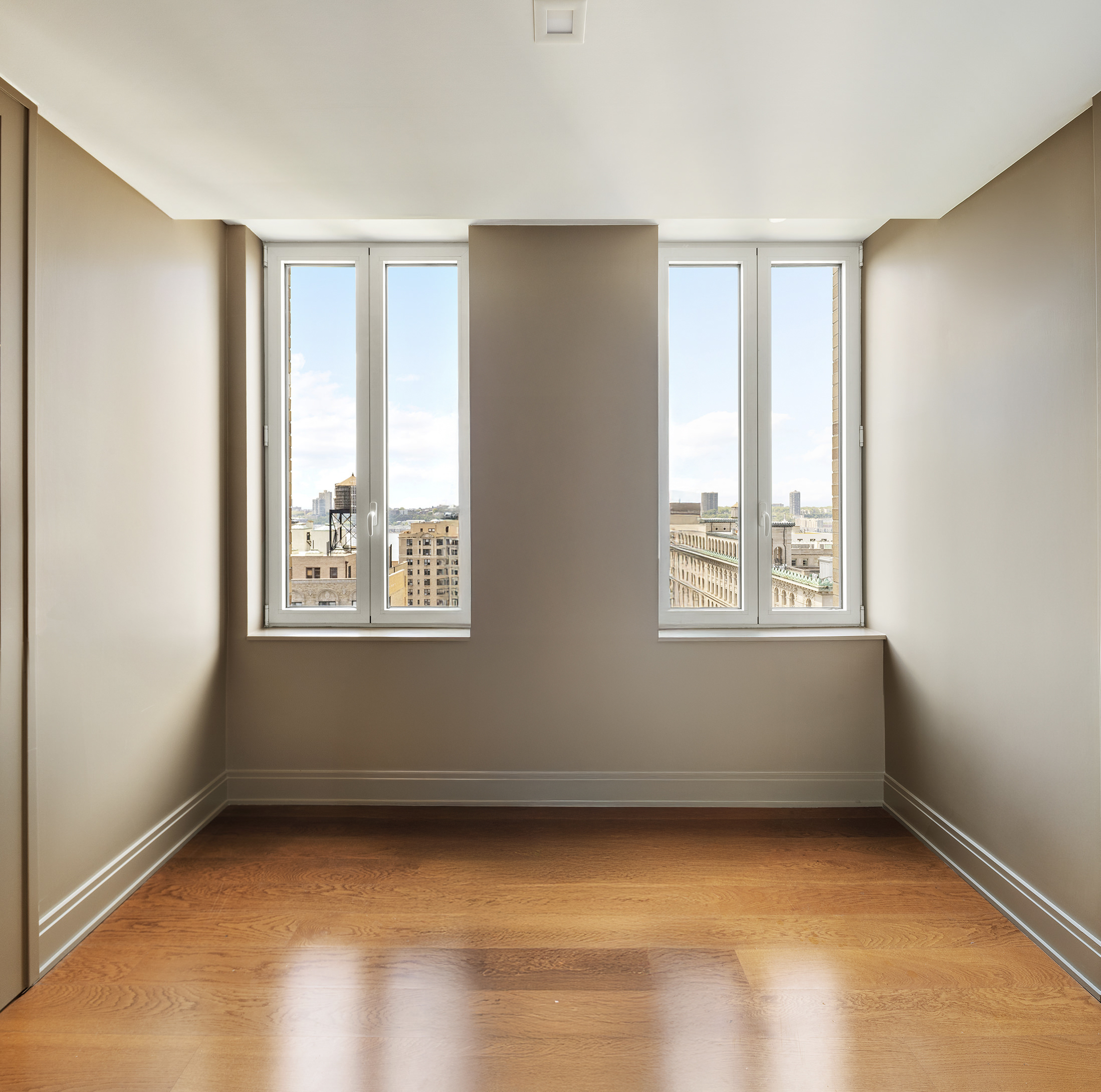 230 West 78th Street, Unit PH19 Manhattan, NY 10024 - Photo 10 of 17 a view of room and window