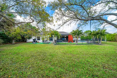 $920,000 | 4447 Northwest 82nd Avenue, Coral Springs, FL 33065
