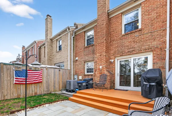 $600,000 | 8106 Kenova Lane, Springfield, VA 22153