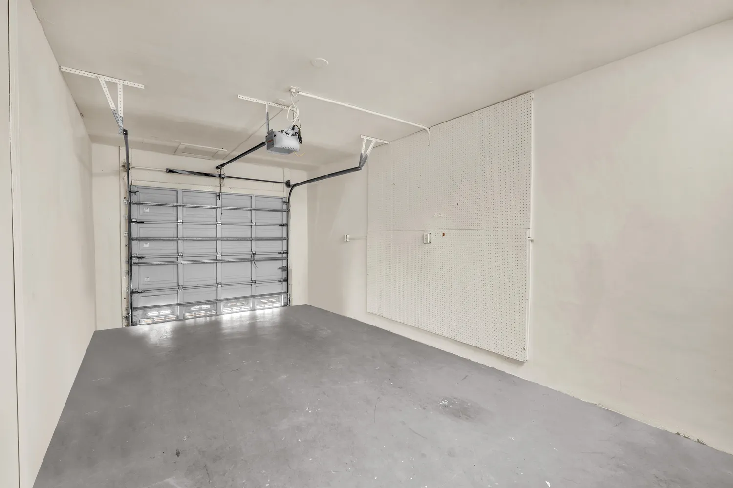 $350,000 | 3405 Emerald Oaks Drive, Unit 207, Hollywood, FL 33021