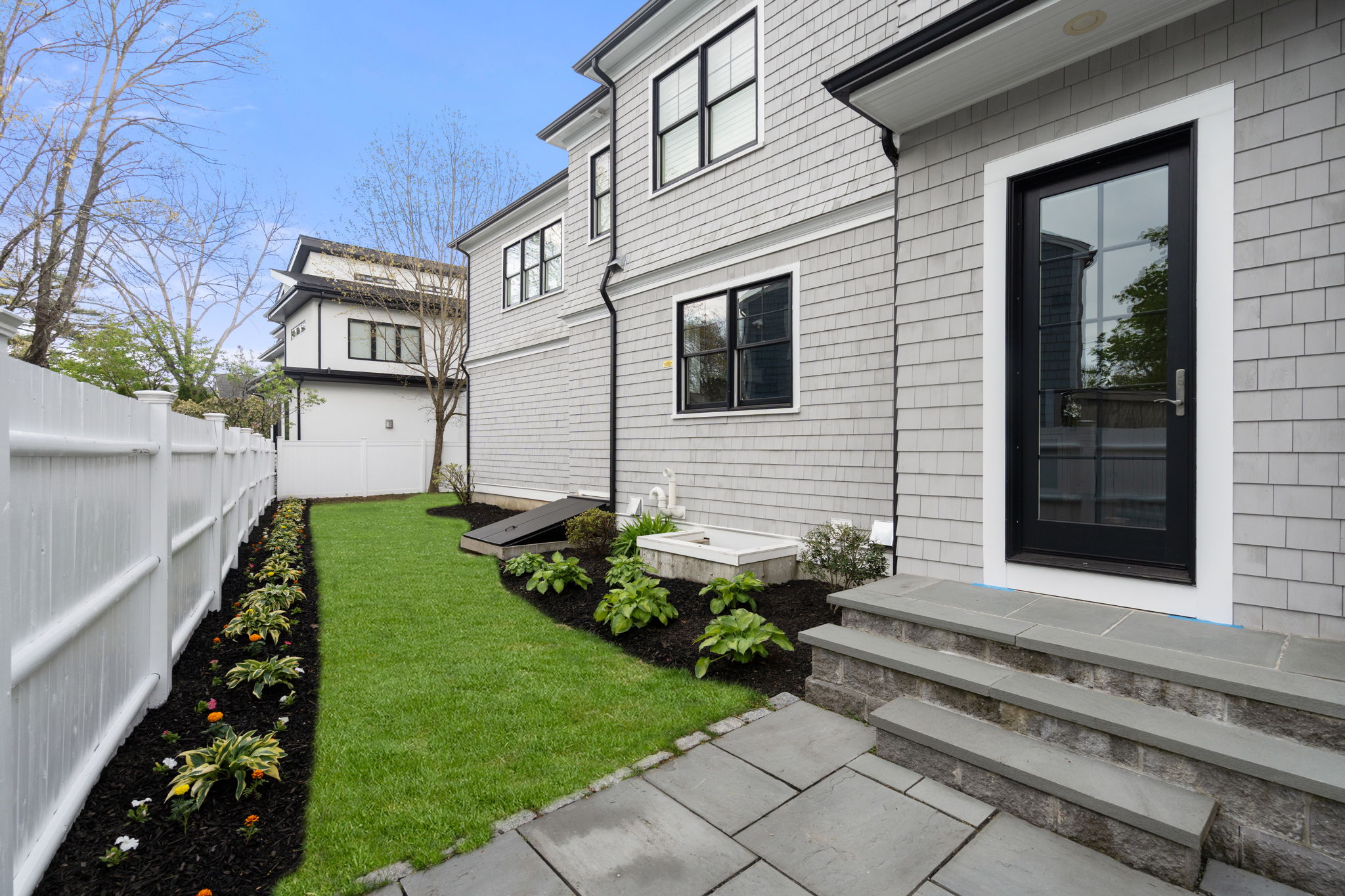 10 Spiers Road Newton, MA 02459 - Photo 3 of 3