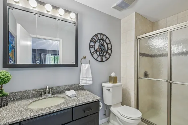 $599,000 | 12 Louisburg Square, Verona, NJ 07044