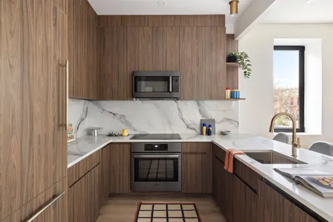$1,800,000 | 124 Washington Avenue, Unit 2D | Clinton Hill