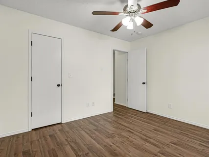 $279,000 | 825 Bristol Avenue, Saginaw, TX 76179