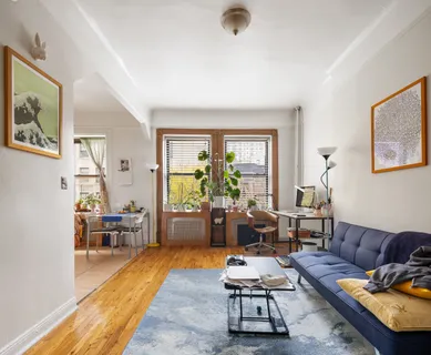 $3,995,000 | 322 West 104th Street | Upper West Side