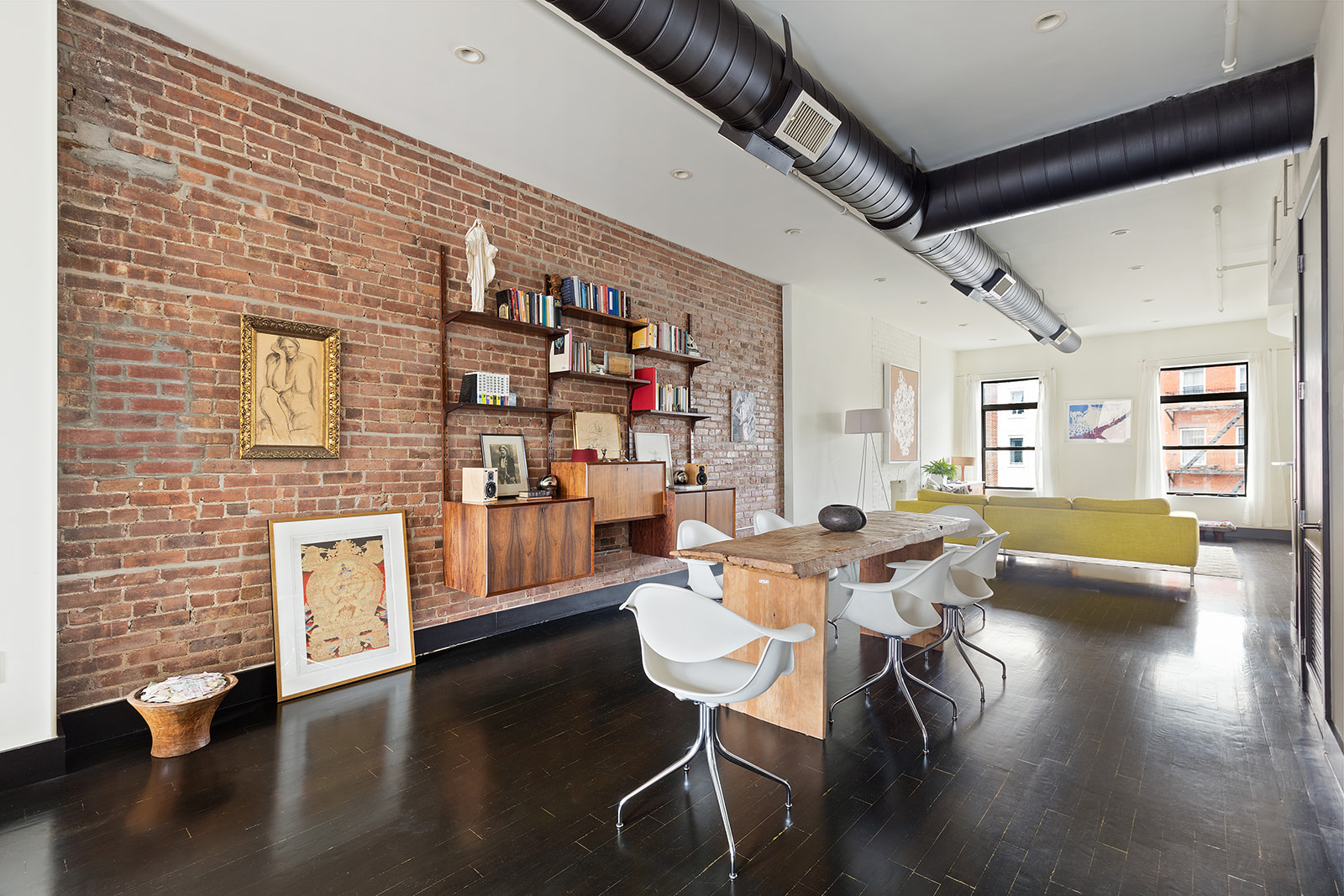 154 Broadway, Unit 3 Brooklyn, NY 11211 - Photo 1 of 9