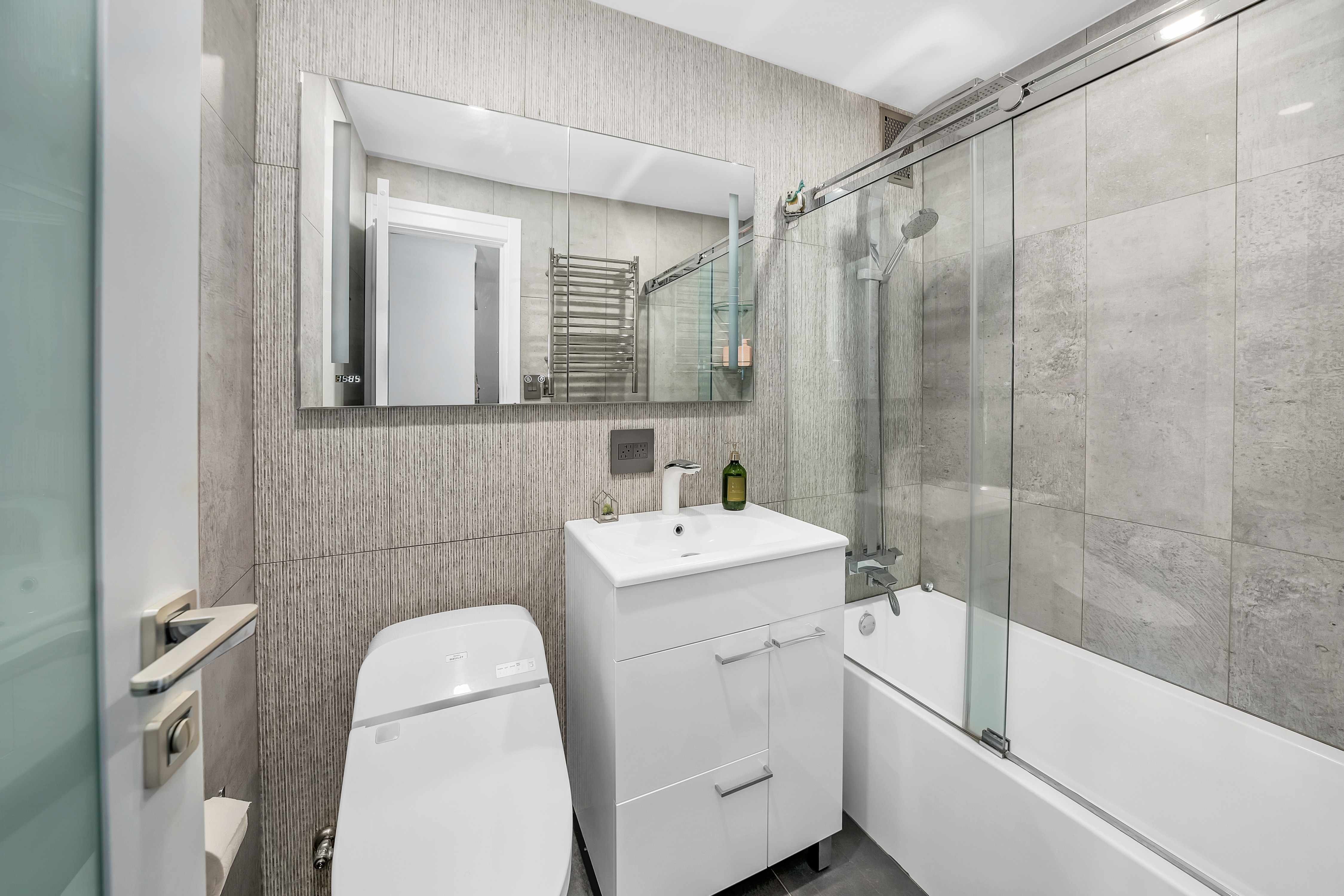 444 East 86th Street, Unit 14A Manhattan, NY 10028 - Photo 9 of 12