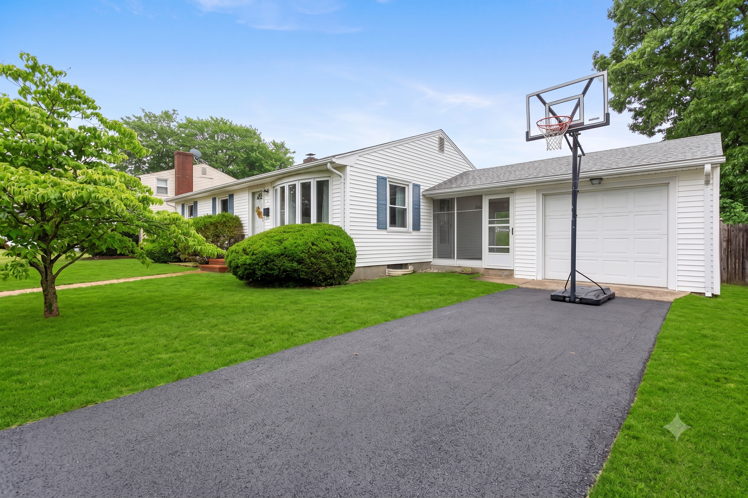 14 Primrose Drive Riverside, RI 02915 - Photo 2 of 36