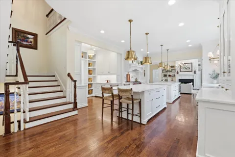 $3,250,000 | Ess Road, Kansas City, MO 64136