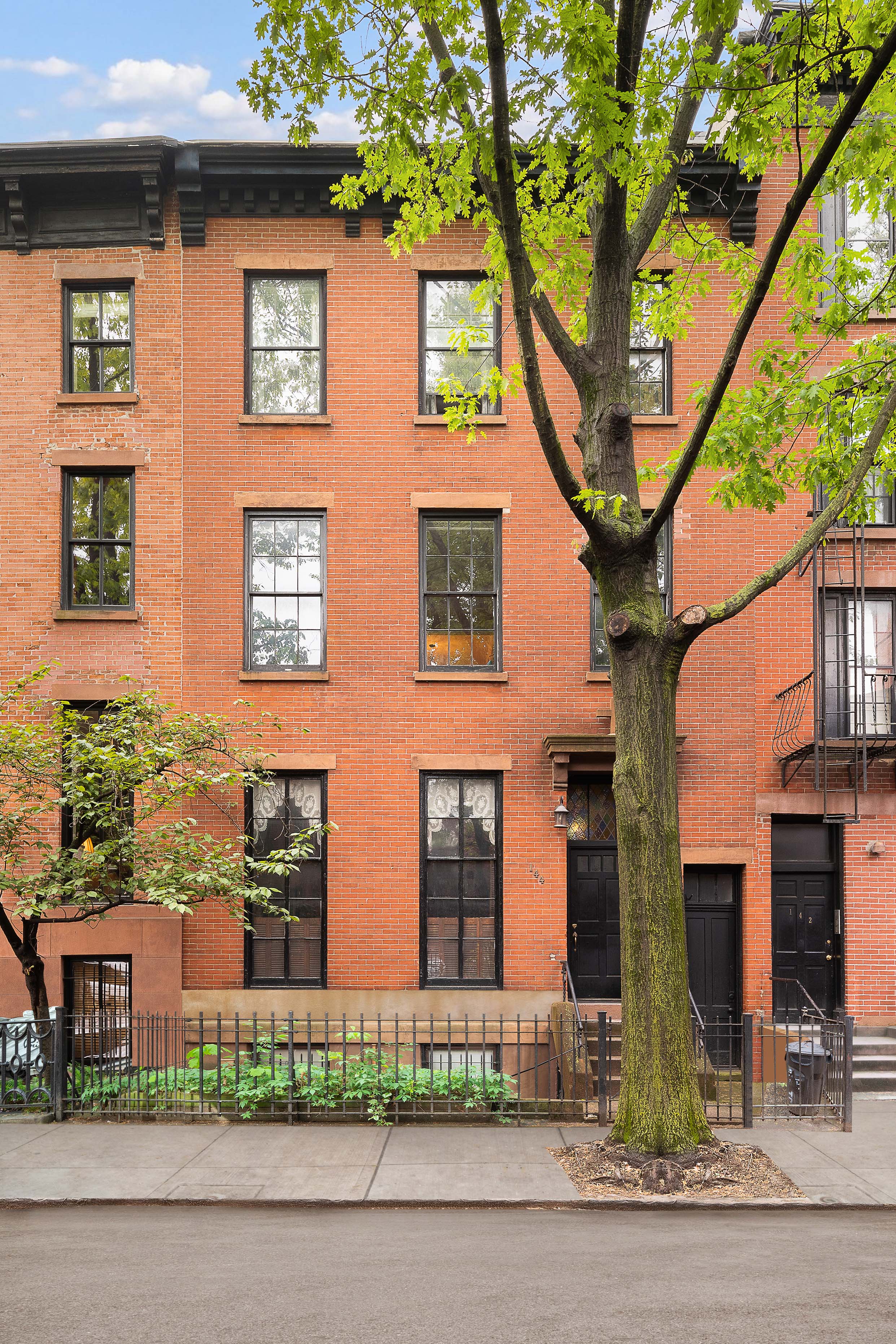144 Baltic Street Brooklyn, NY 11201 - Photo 13 of 14 a front view of a house