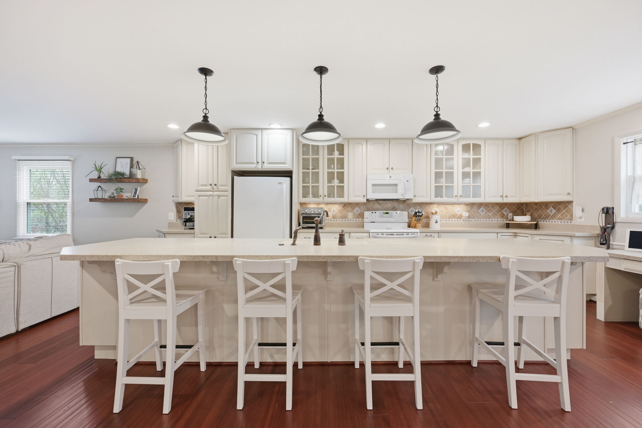 116 Bishopp Drive Silver Spring, MD 20905 - Photo 4 of 26