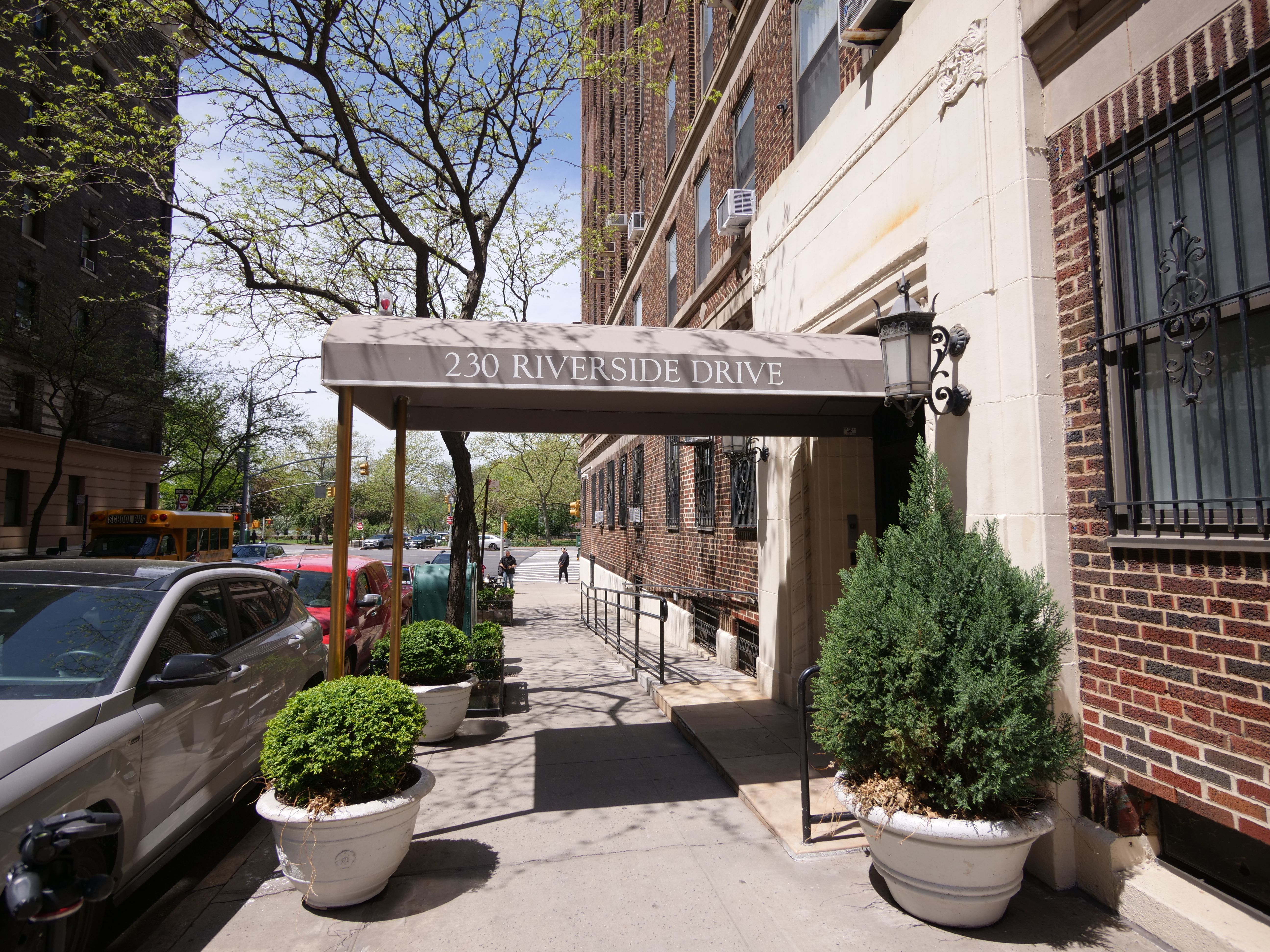 230 Riverside Drive, Unit 14AC Manhattan, NY 10025 - Photo 27 of 30 a view of a patio with couches and potted plants