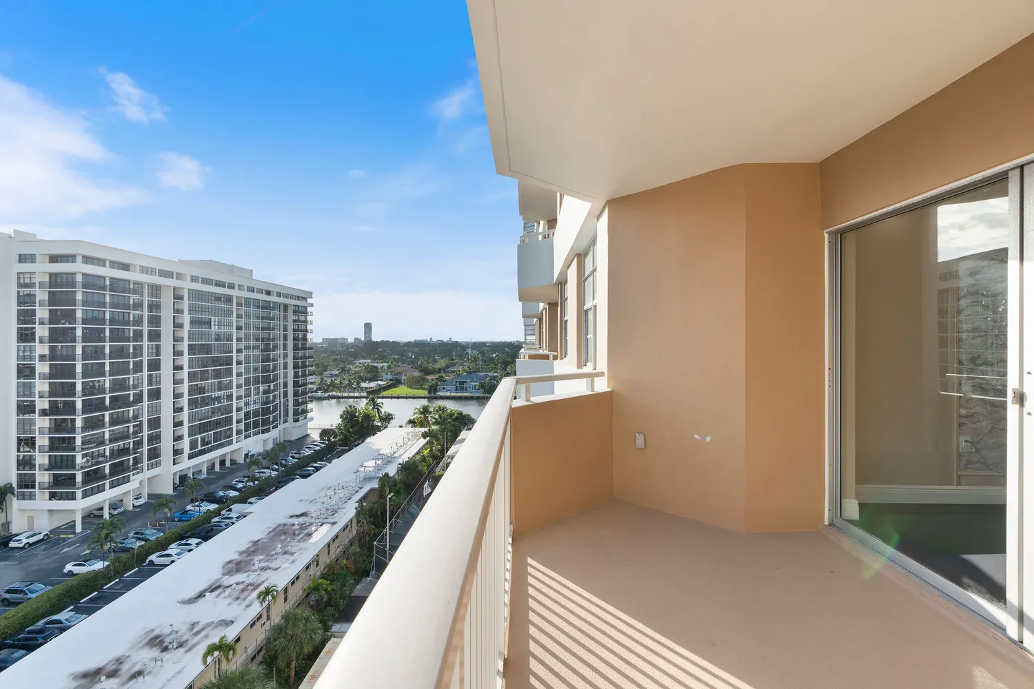 $3,700 | 1985 South Ocean Drive, Unit 9G, Hallandale Beach, FL 33009