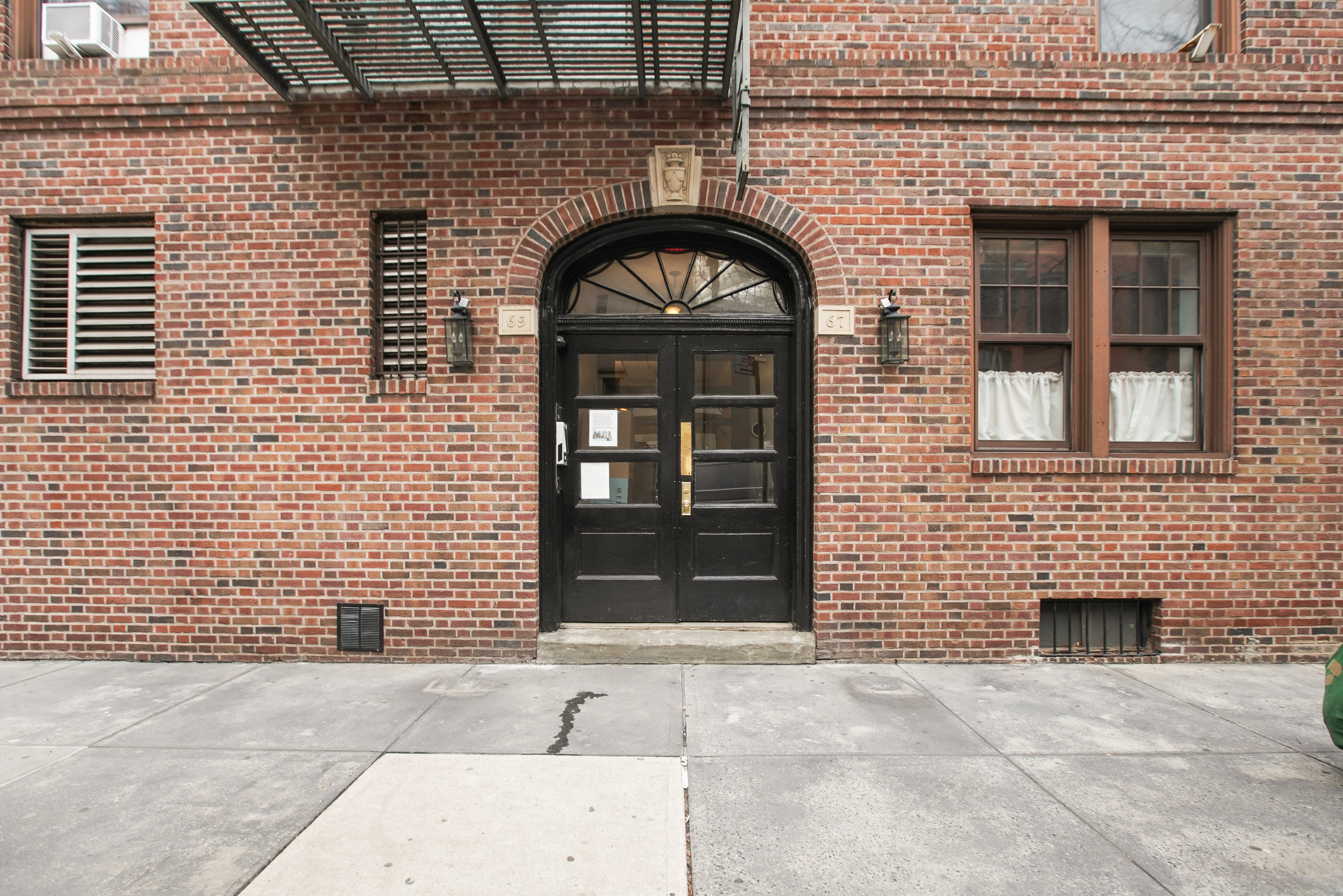 67 Morton Street, Unit 2B Manhattan, NY 10014 - Photo 10 of 12 a front view of a house