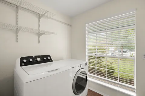 $475,000 | 11709 Sterlinghill Drive, Austin, TX 78758