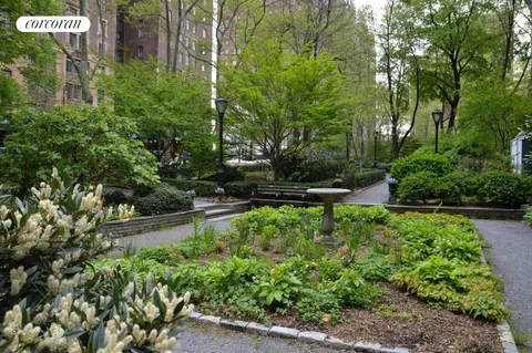 $500,000 | 5 Tudor City Place, Unit 912 | Murray Hill