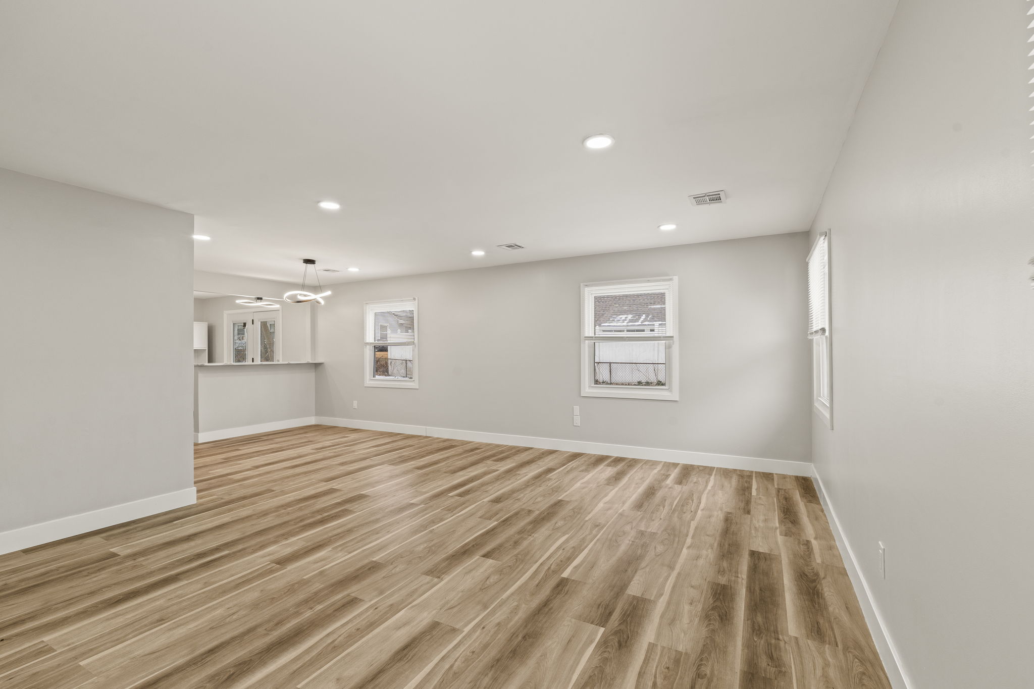 24 Pilgrim Lane Willingboro, NJ 08046 - Photo 9 of 41