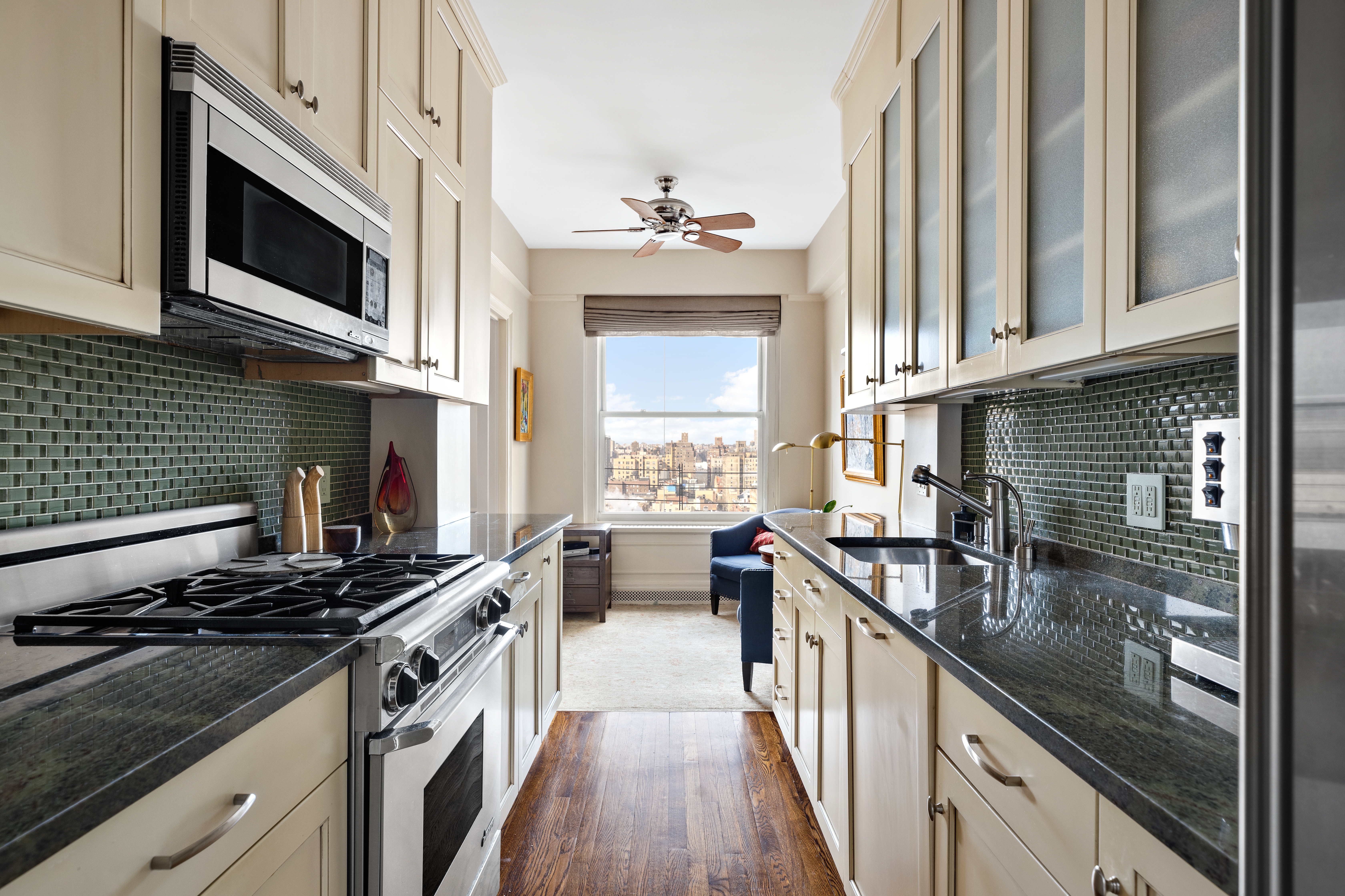 15 West 81st Street, Unit 15J New York, NY 10024 - Photo 9 of 18