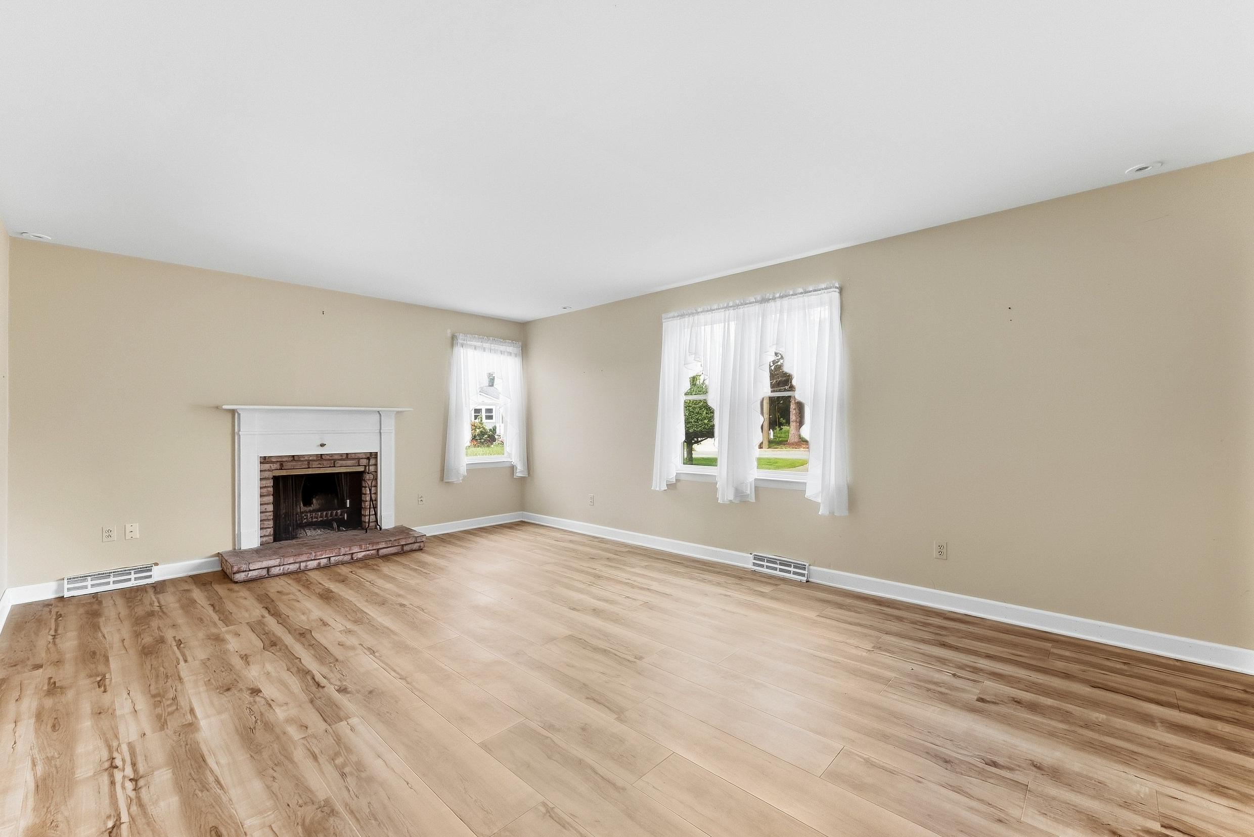 108 Carol Road Linwood, NJ 08221 - Photo 6 of 51 Gallery Image 6