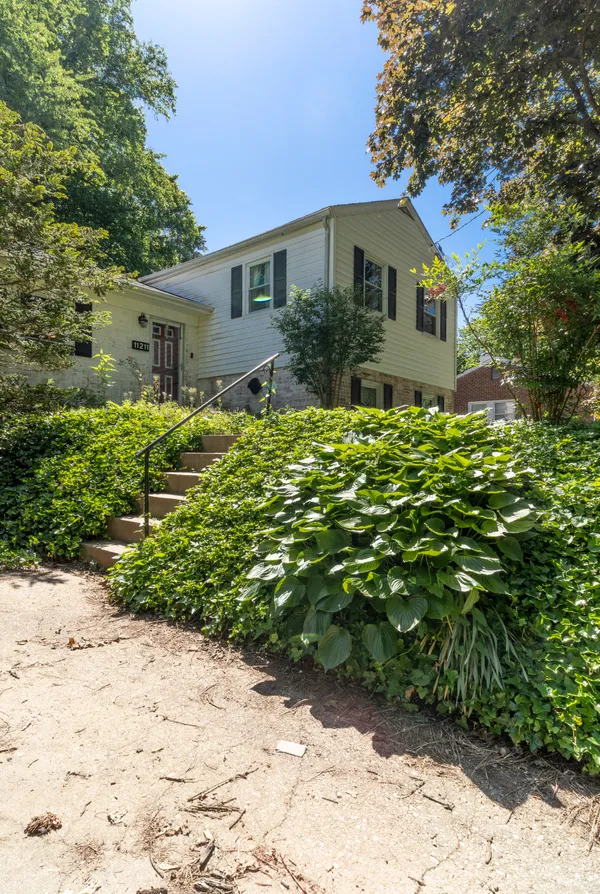 $3,250 | 11211 Mitscher Street, Kensington, MD 20895