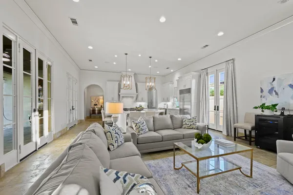 $989,500 | 6734 Audubon Circle, Baton Rouge, LA 70806