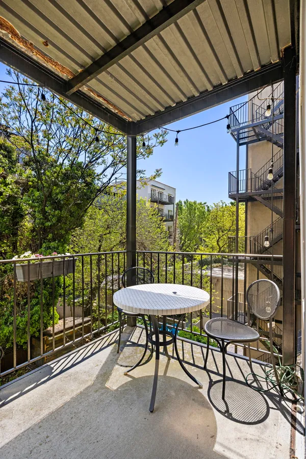 $1,125,000 | 225 Clinton Street, Unit 2, Hoboken, NJ 07030