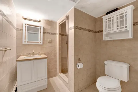 $2,000,000 | 142-15 Newport Avenue | Neponsit