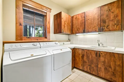 $3,395,000 | 8401 Jake Teeter Drive, Truckee, CA 96161