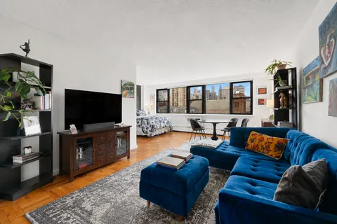 $550,000 | 230 East 15th Street, Unit 9B | Gramercy