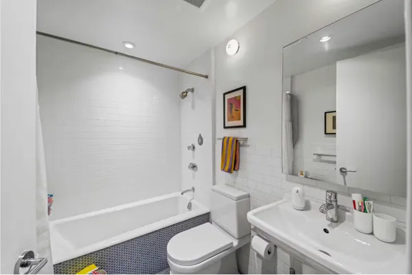 $7,000 | 304 Warren Street, Unit 1 | Cobble Hill