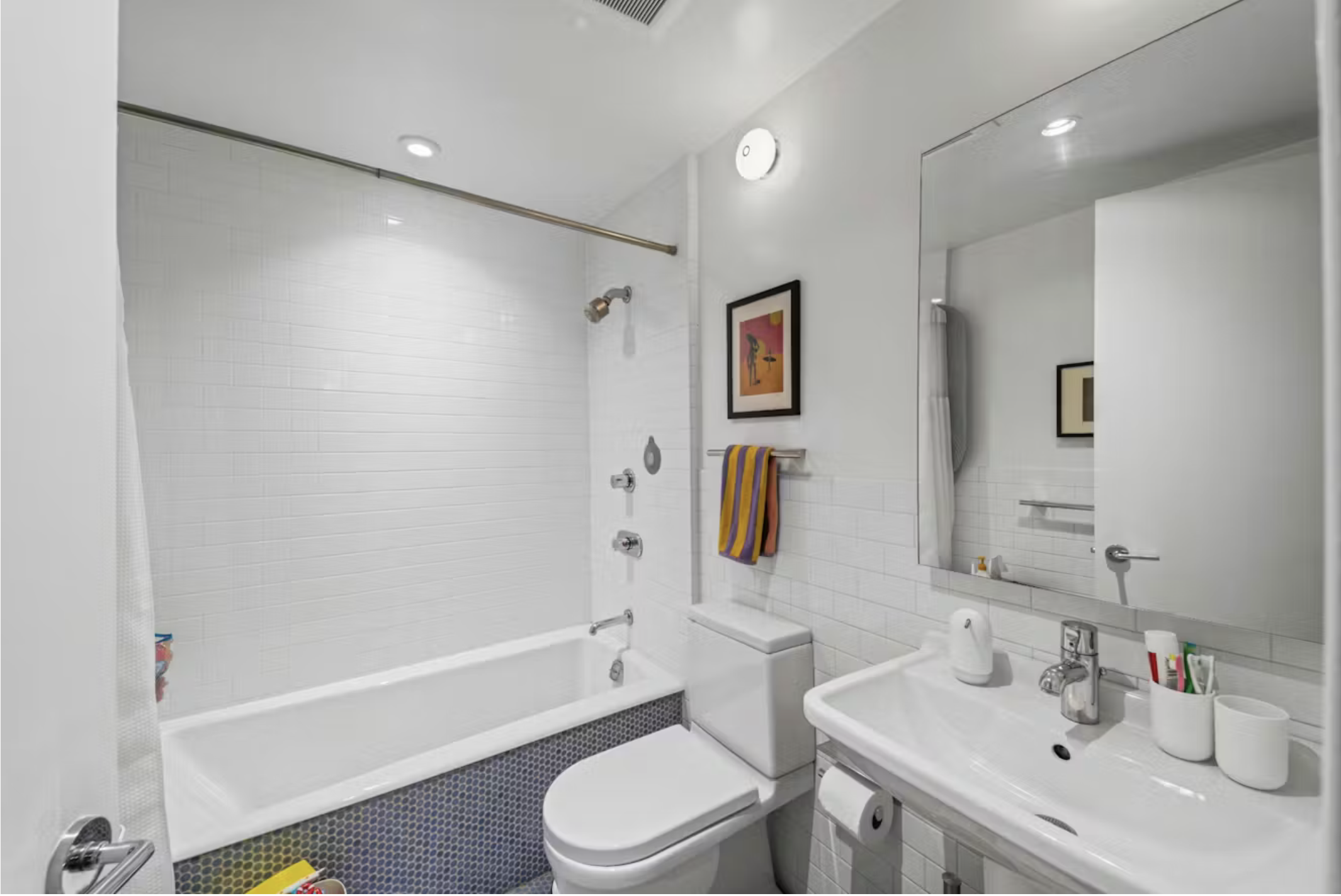 304 Warren Street, Unit 1 Brooklyn, NY 11201 - Photo 6 of 16 a bathroom with a sink toilet and shower