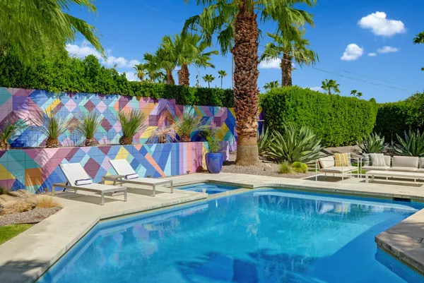 $1,075,000 | 406 East Desert Holly Circle, Palm Springs, CA 92262