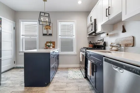 Contact Agent | 24 Buttonwood Street, Boston, MA 02125