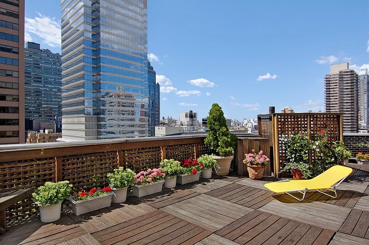200 East 58th Street, Unit 10J Manhattan, NY 10022 - Photo 7 of 8