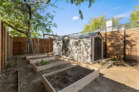 $1,100,000 | 909 East 50th Street, Austin, TX 78751