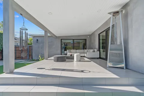 $1,895,000 | 4518 Varna Avenue, Sherman Oaks, CA 91423