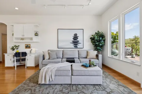 $1,429,000 | 82 Maybeck Street, Novato, CA 94949
