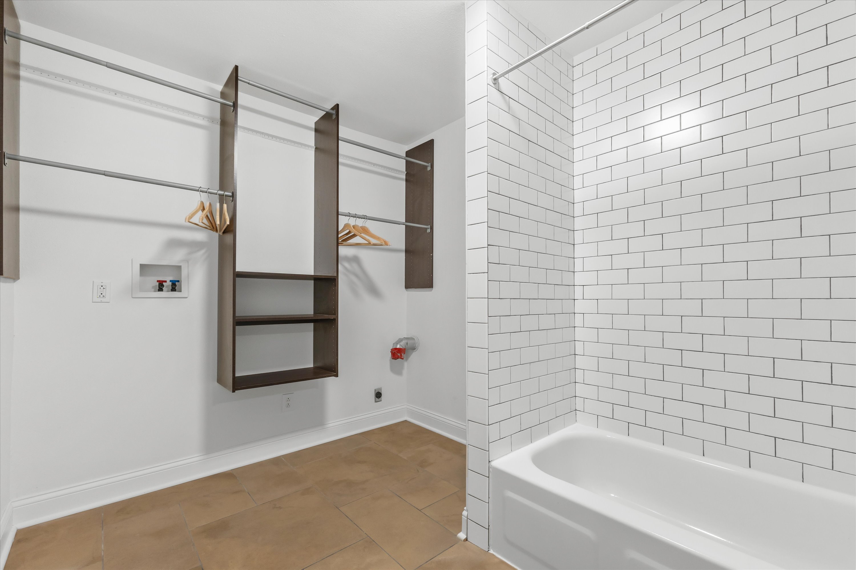 2742 South Greeley Street Milwaukee, WI 53207 - Photo 12 of 29